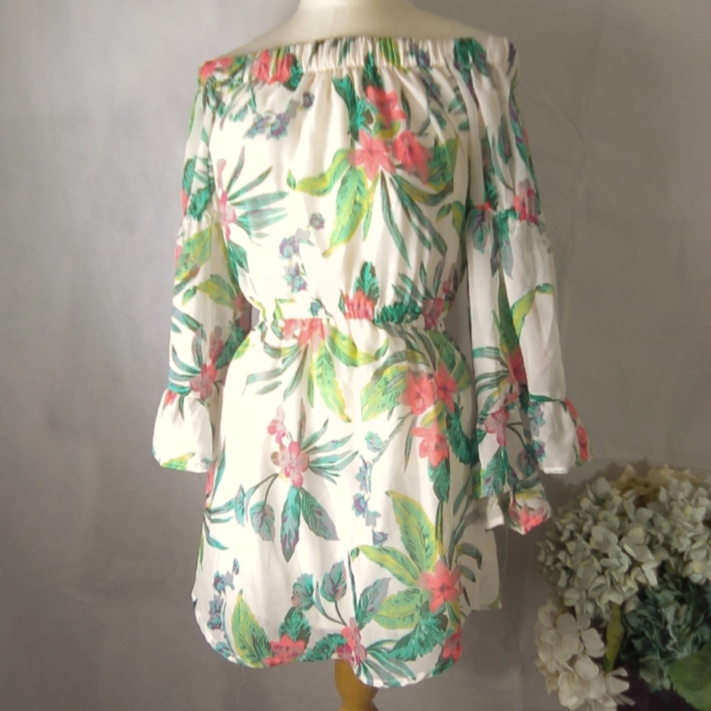 Floral mini dress sz S